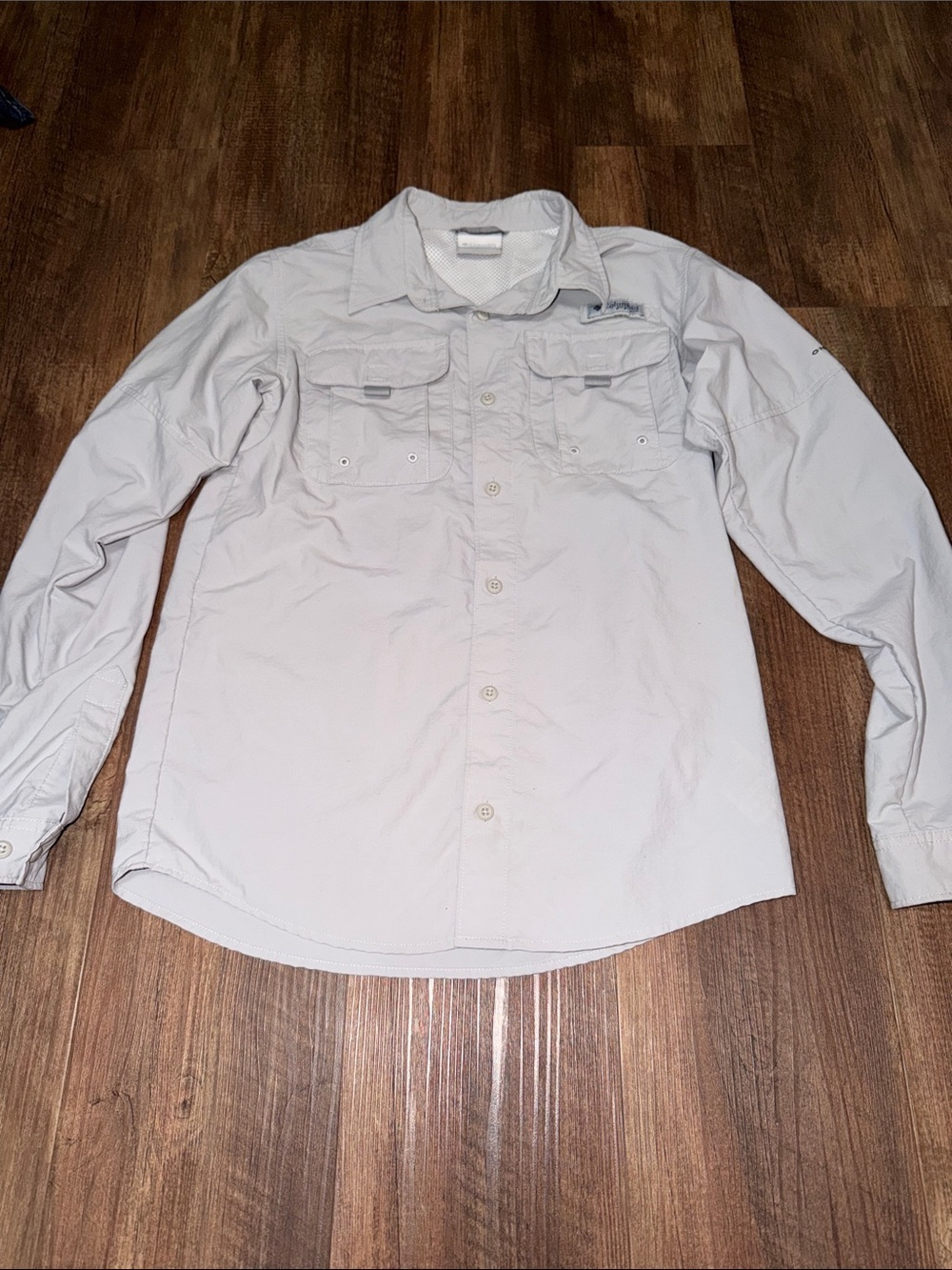 Columbia long sleeve omni shade gray button down shirt boys large 14/16